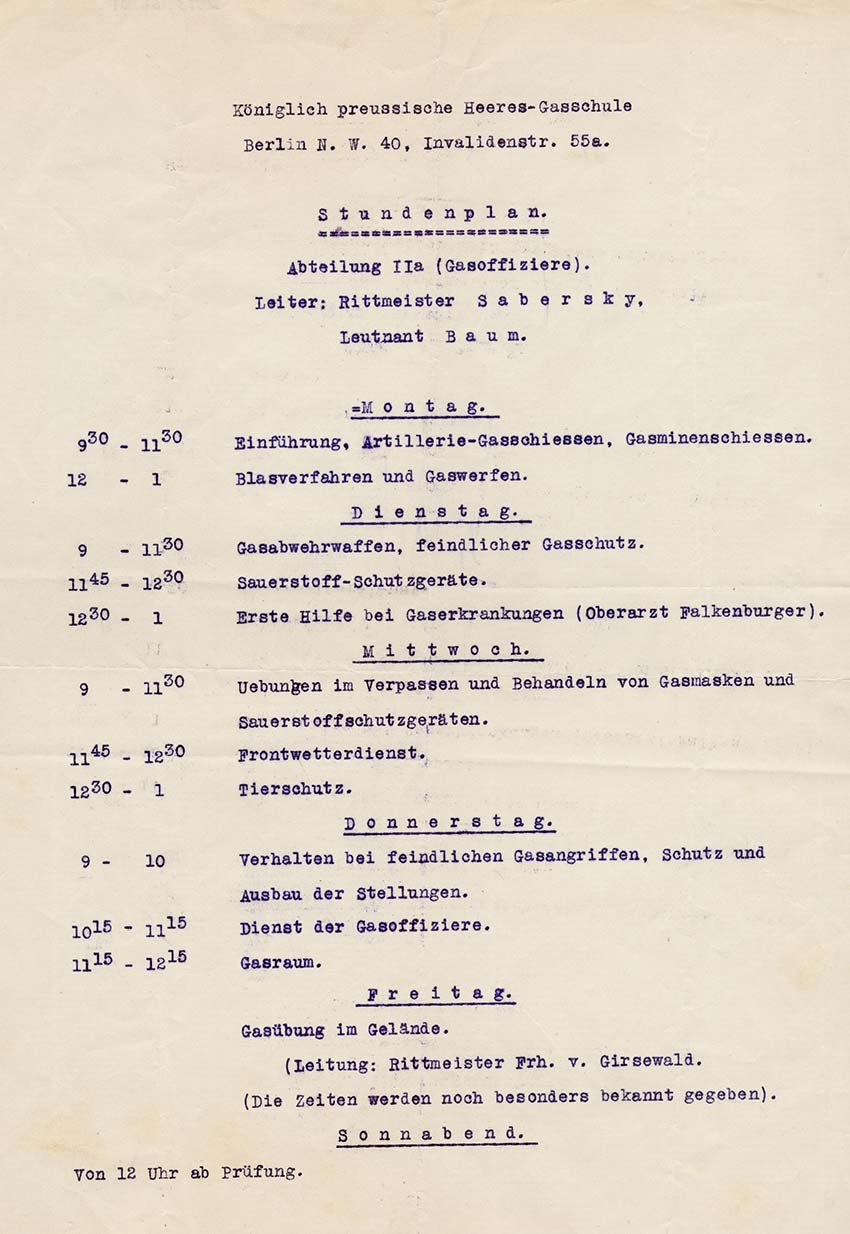 Scan of a typewritten weekly schedule in German
