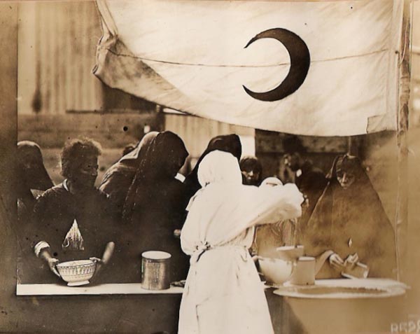 The first bread lines are seen in Constantinople, Turkey